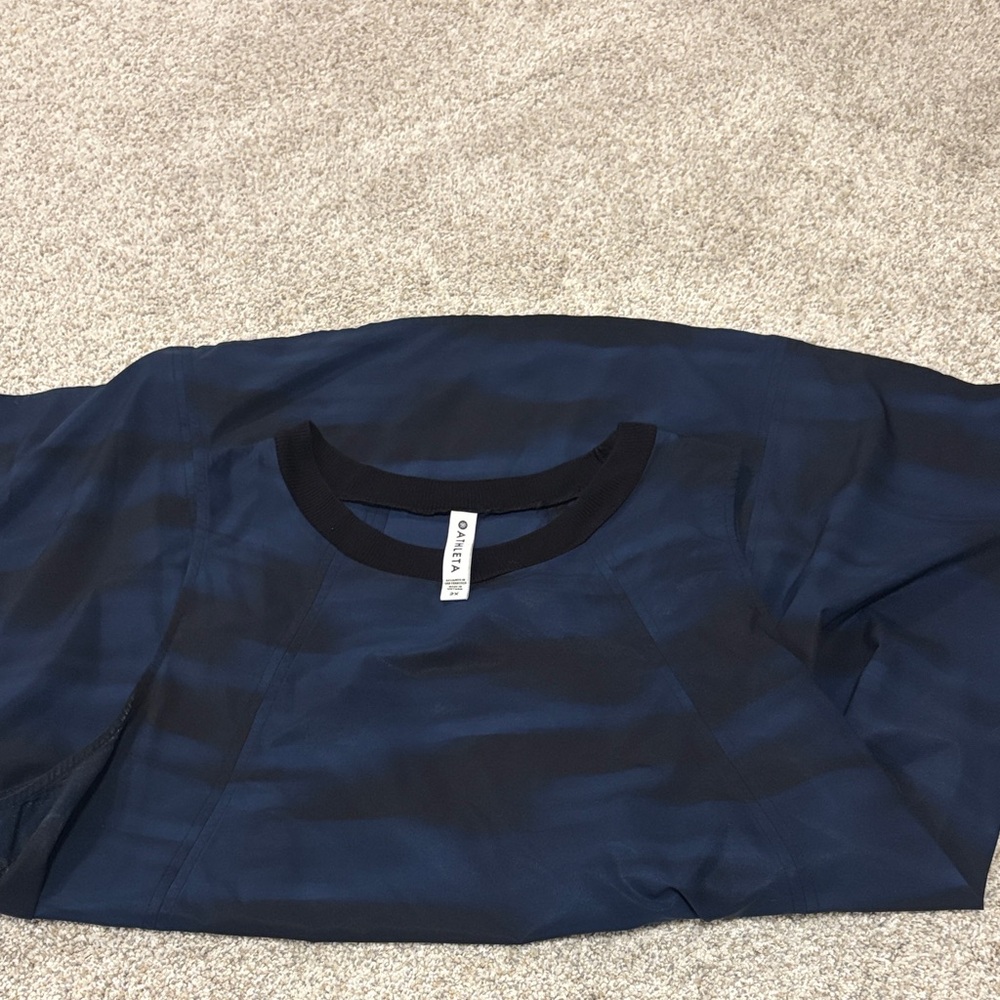 Athleta Navy and Black Top